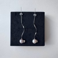【K18】百花 #601 金魚真珠ロングチェーンピアス『波』