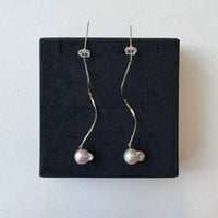 【K18】百花 #602 金魚真珠ロングチェーンピアス『波』