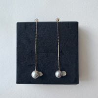 【K18】百花 #609 金魚真珠ロングチェーンピアス『直』