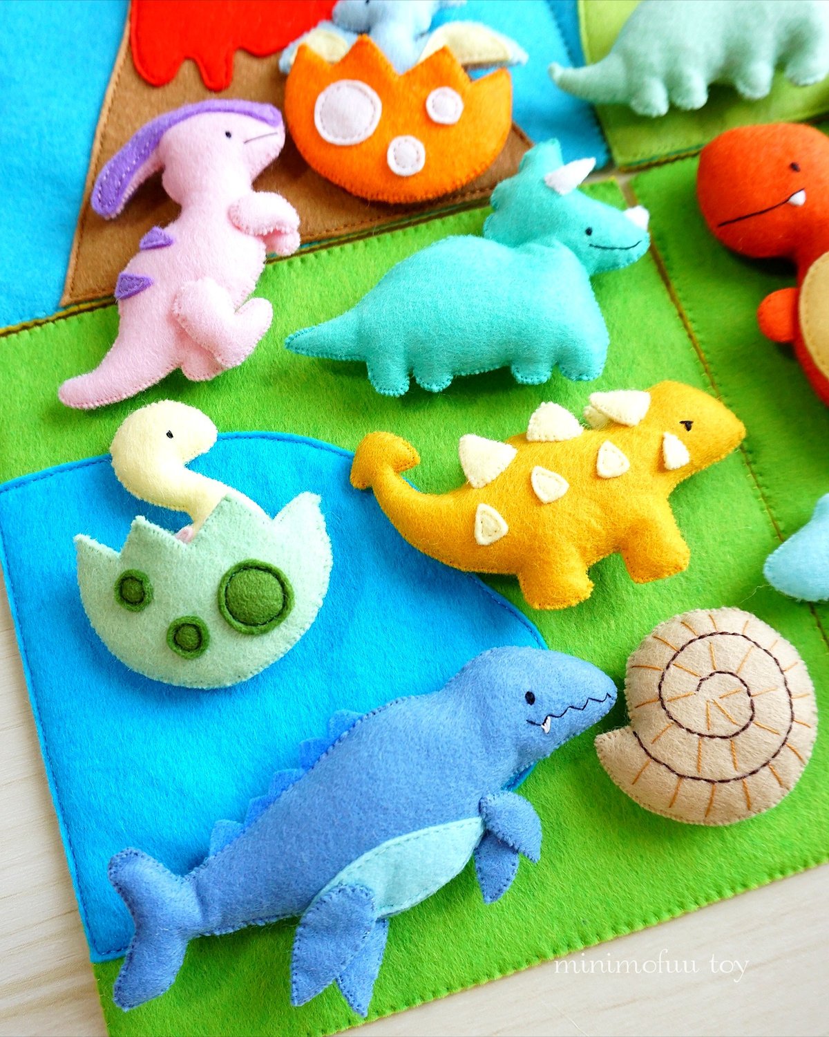 PDF型紙レシピ】フェルトの恐竜マスコット | minimofuu toy's shop