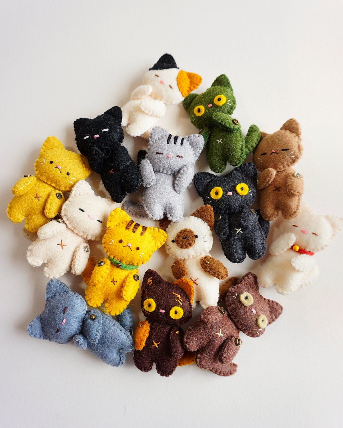 型紙レシピ】フェルトの猫マスコット(立ちポーズ)※商用利用不可