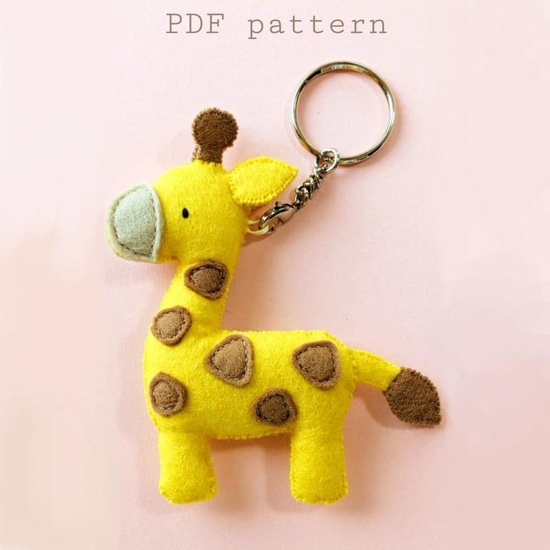 バラ売り　キリン　ハンドメイド　フェルト　ぬいぐるみ PDF型紙レシピ】キリンのマスコット | minimofuu toy's shop