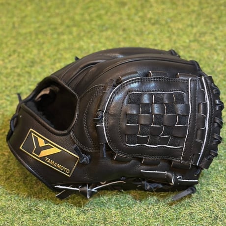 YAMAMOTO Pro Essential　硬式内野用　EA3  ブラック×紐ブラック×ステッチブラック×ラベルブラック×ゴールド　バスケットウェブ