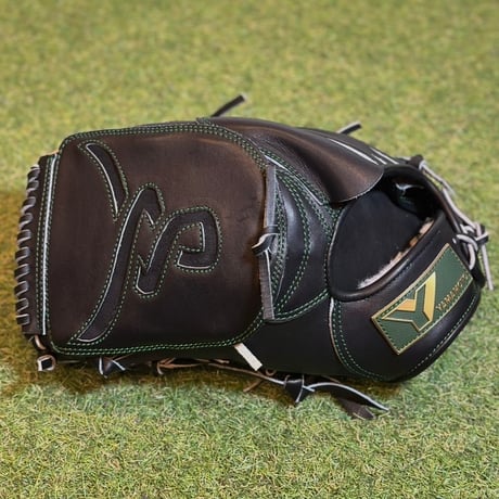 YAMAMOTO Pro Essential　硬式投手用　HP21  ブラック×紐ブラック×ステッチグリーン　Yフラットウェブ  左投げ