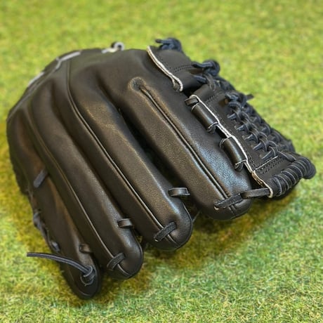 YAMAMOTO Pro Essential　硬式投手用　AR13  ブラック×紐ブラック×ステッチブラック　ショックツーピースウェブ  左投げ