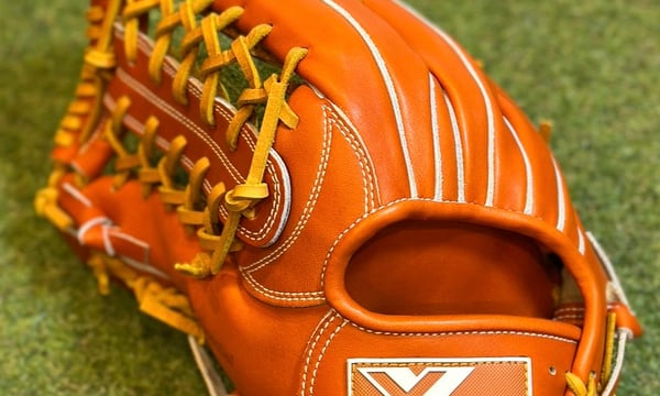 山本グラブスタジオ