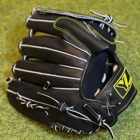 YAMAMOTO Pro Essential　硬式投手用　HP21  Yブラック×紐ブラック×ステッチネオンイエロー　Yフラットウェブ