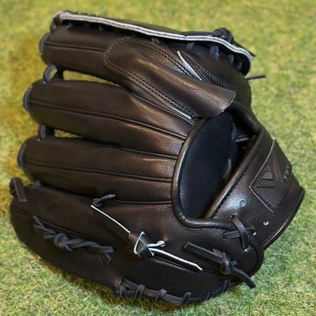 YAMAMOTO Pro Essential　硬式投手用　HP21  ブラック×紐ブラック×ステッチブラック　ビッグフラットウェブ