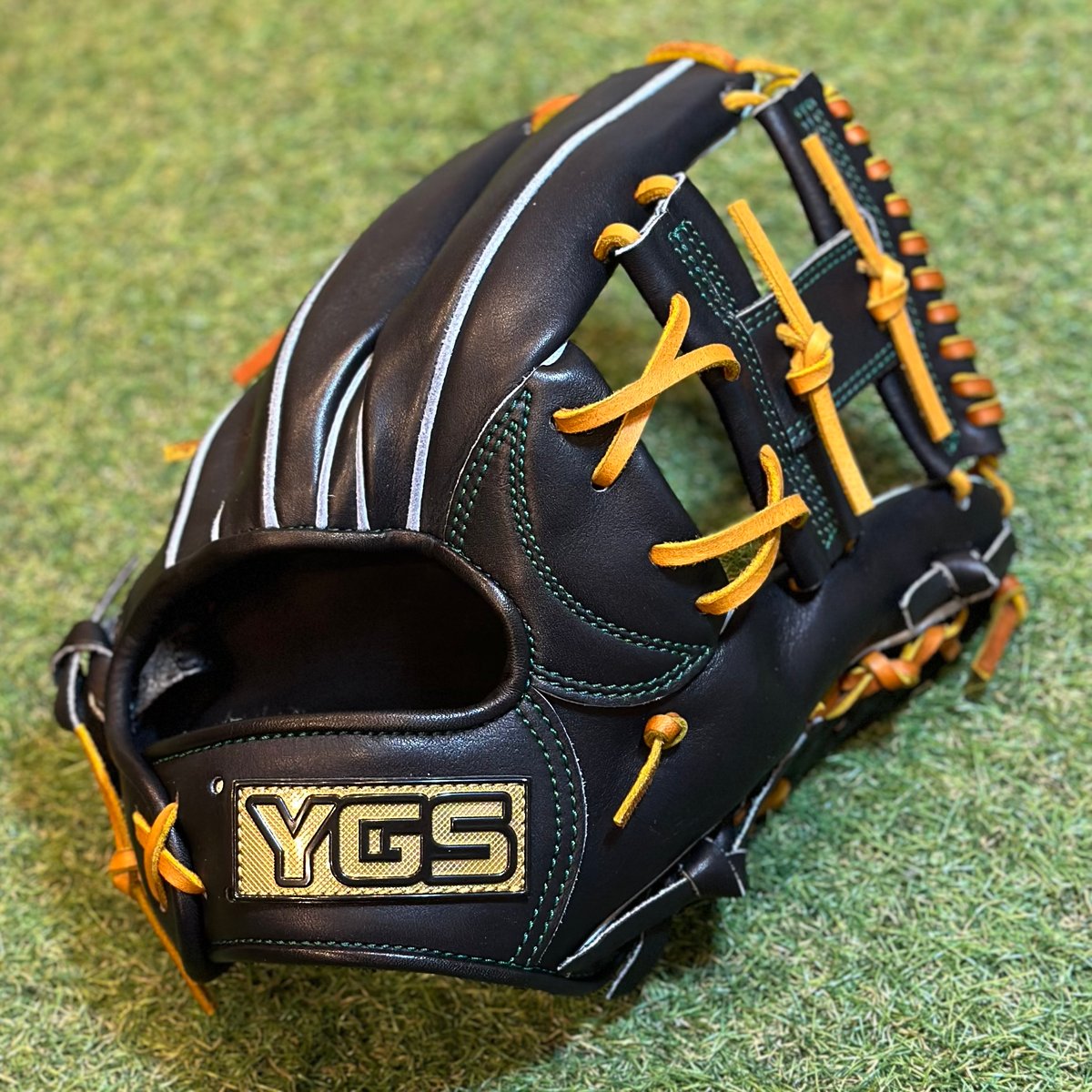 YGSプロライン 硬式内野用 EA3 ブラック×紐タン×ステッチ