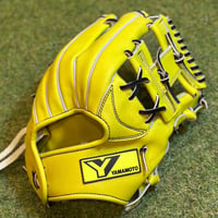 YAMAMOTO Pro Essential　硬式小指2本入れ専用内野用　H6  ネオンイエロー×紐ブラック×ステッチブラック　Hウェブ