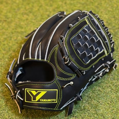 山本グラブスタジオ