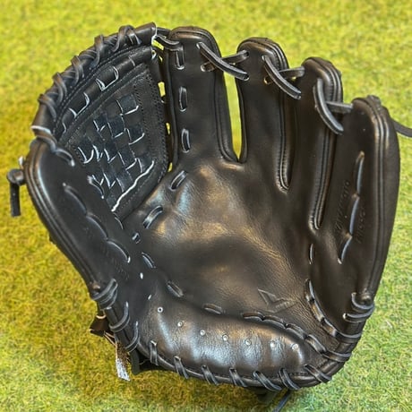 YAMAMOTO Pro Essential　硬式内野用　EA3  ブラック×紐ブラック×ステッチブラック×ラベルブラック×ゴールド　バスケットウェブ