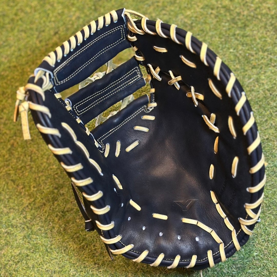 エムファーム　極うま YAMAMOTO Pro Essential ファーストミット 32F Yブラック×紐クリー