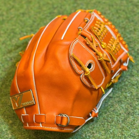 CATEGORY 投手用グラブ | 山本グラブスタジオ CATEGORY 投手用グラブ | 山本グラブスタジオ