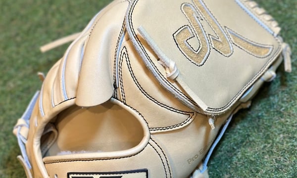 山本グラブスタジオ