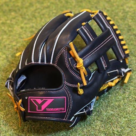 CATEGORY 硬式用グラブ | 山本グラブスタジオ