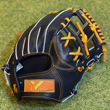 山本グラブスタジオ