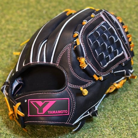 CATEGORY 硬式用グラブ | 山本グラブスタジオ