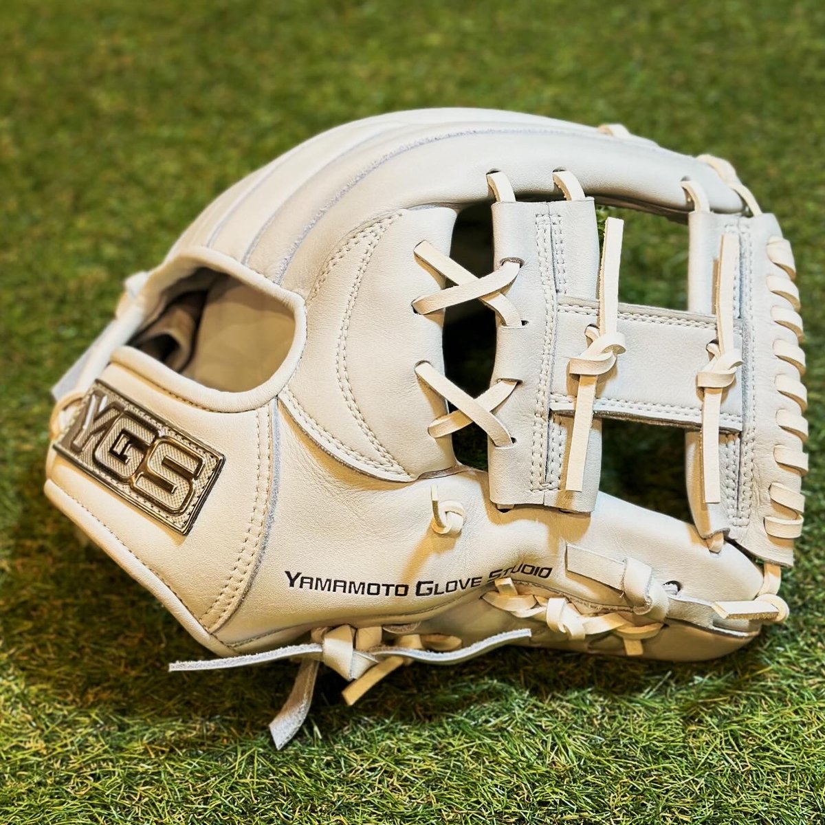 YGSプロライン 硬式内野用 G6S 自然色×ホワイト ※高校野球使用 YGSプロライン 硬式内野用 G6S 自然色×ホワイト ※高校野球使用