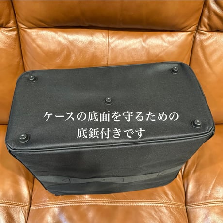 YAMAMOTO  グラブケース　ラベルブラック×ゴールド