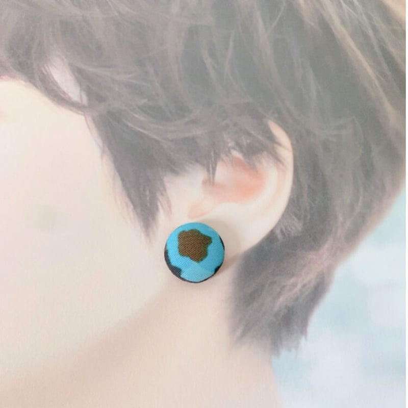 花柄ヴィンテージ布ボタンイヤリング | iman..