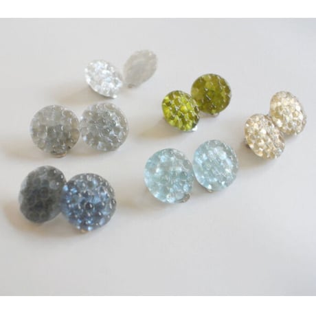 蝶バネイヤリング | STORES