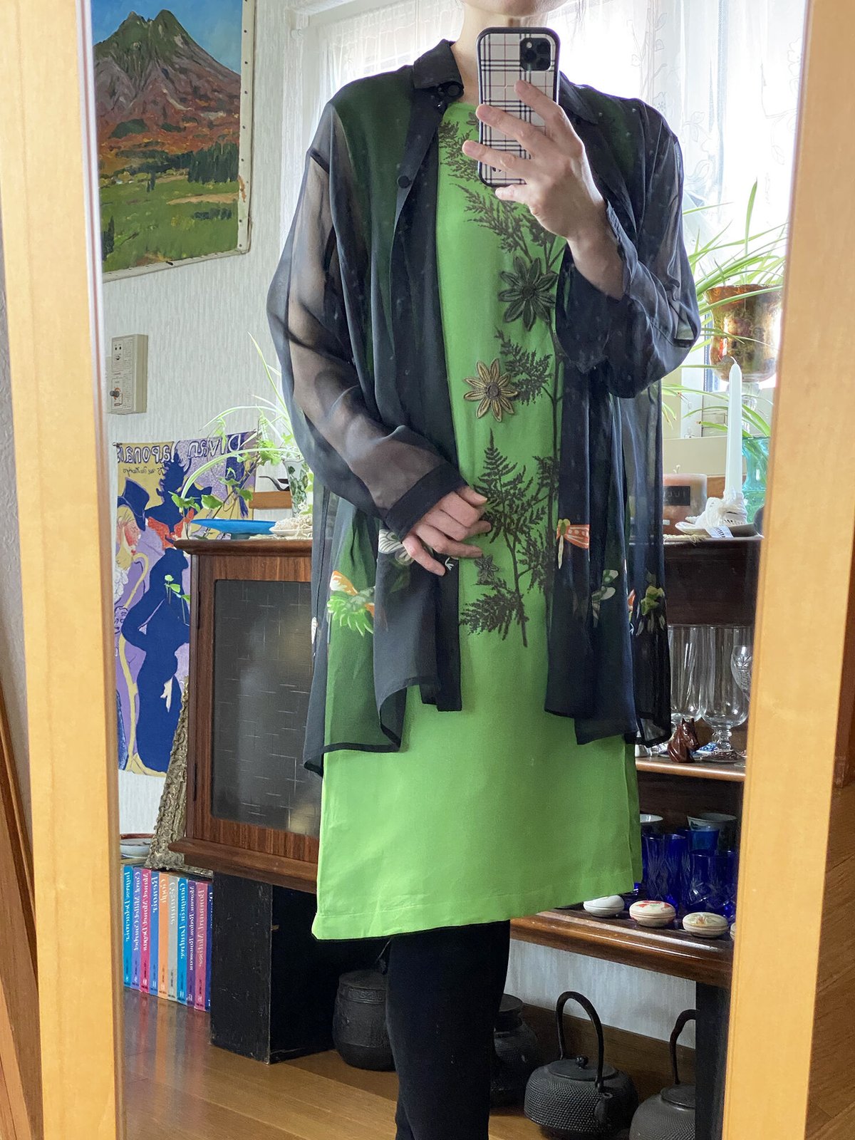 花の刺繍アップリケ付きワンピース 〜TOKUKO 1er VOL | Salon de EL