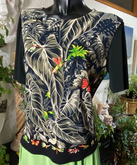 鳥や花、虫たちと葉っぱのTシャツ 〜TOKUKO 1er VOL