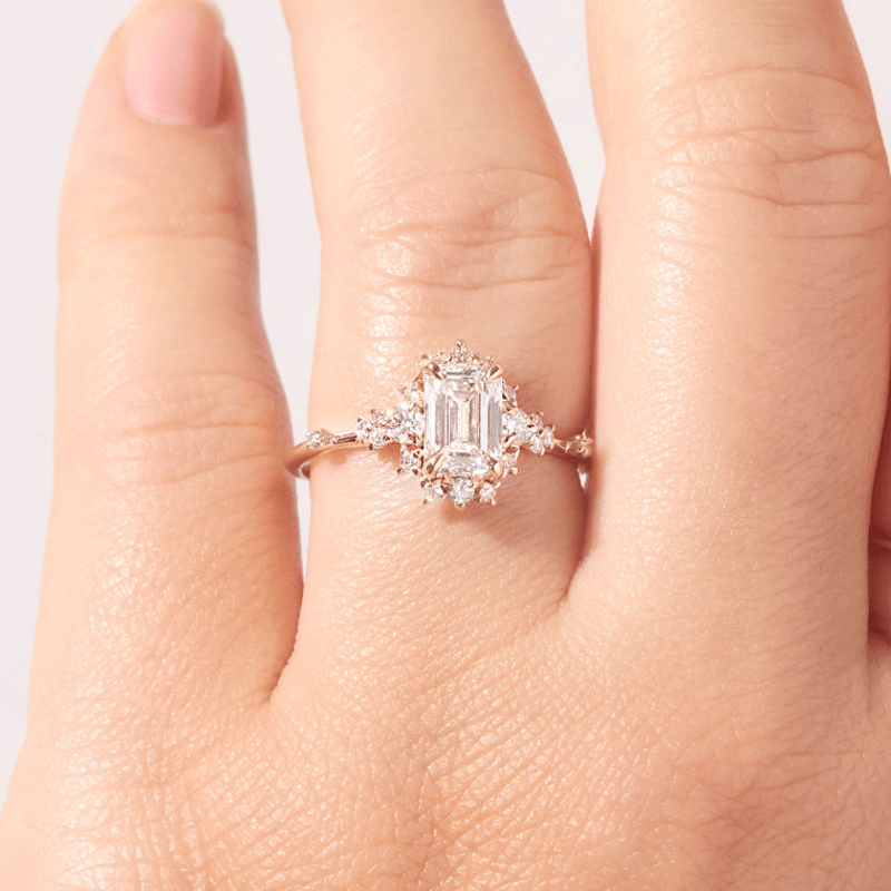 ダイヤモンド リング（エメラルドカット） | LEIYU