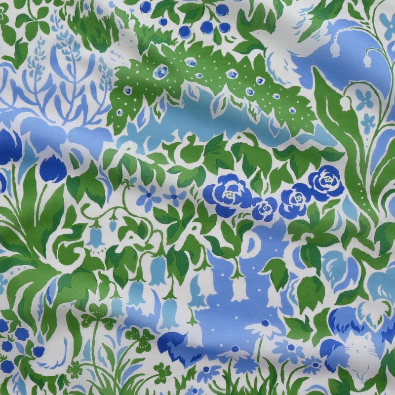 えむ　AMICA　リバティ　80 90 100 110　ブルーガーデン Handkerchief】 'Dream garden' (Blue) | MANAMI S