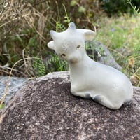 【流し目ひたい紋様】小山羊(陶器置物)＋パロサント粉