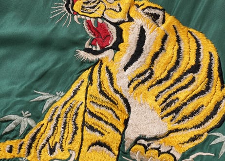 テーラー東洋スカジャン Acetate Souvenir Jacket “ROARING TIGER” × “LANDSCAPE”(AGING MODEL)