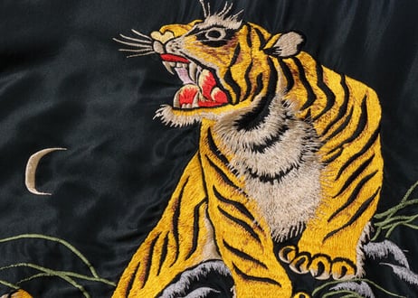 テーラー東洋スカジャン Acetate Souvenir Jacket “ROARING TIGER” × “EAGLE” (AGING MODEL)