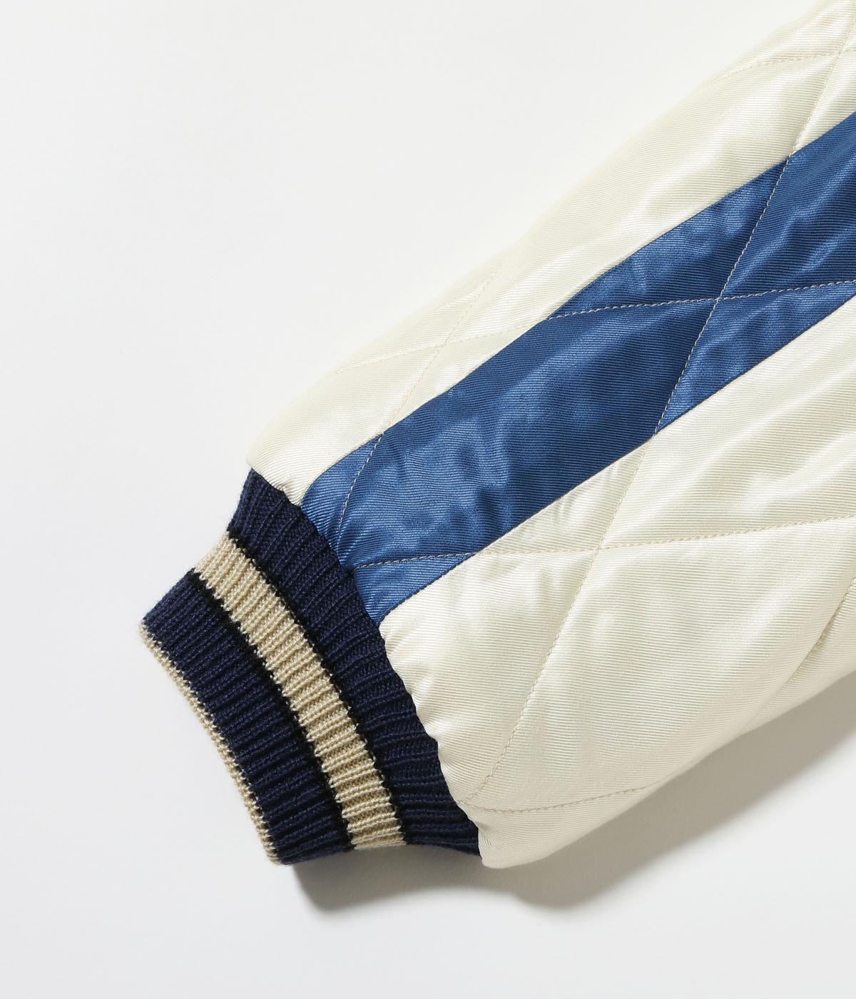 【美品】　COLLEZIONI BIELLESI テーラードジャケット ヘビ柄 2017AW入荷情報 vol.4 Suit Fabric：COLLEZIONI BIELLESI