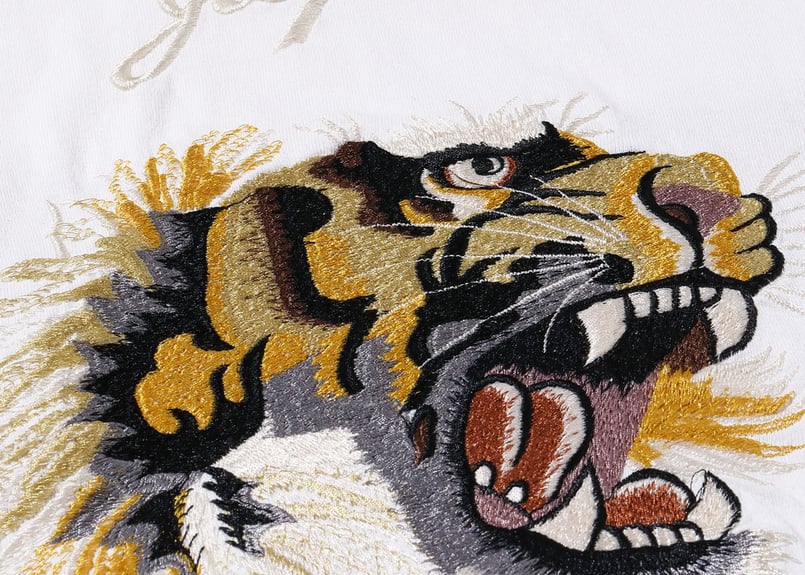 テーラー東洋 TAILOR TOYO SUKA T-SHIRT EMBROIDERED “TI