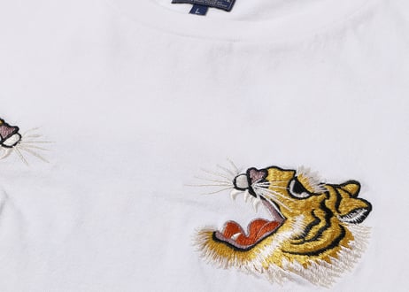 テーラー東洋 TAILOR TOYO SUKA T-SHIRT EMBROIDERED “TIGER HEAD” スカジャン  ホワイト