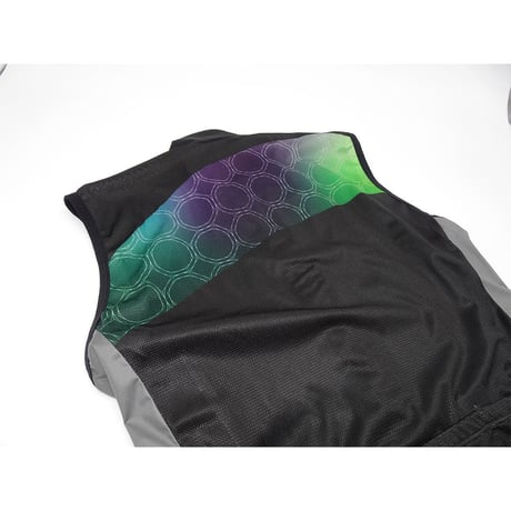 [ Men ] Swaying geometric rainbow ブラック×グラデーションカラー