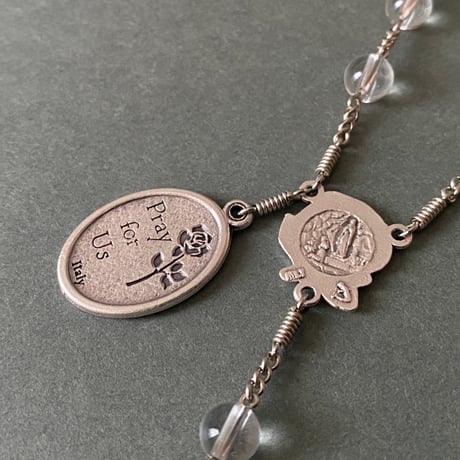 ＊展示＊薔薇とルルドの聖母×リジューの聖テレーズ＊天然水晶の1連ロザリオ