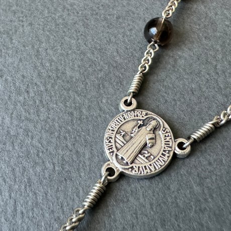 ＊聖ベネディクトと不思議のメダイのクロス＊スモーキークォーツの1連ロザリオ