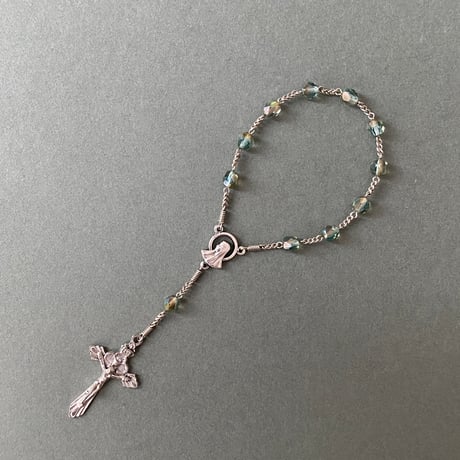 ＊カリスとホスチアのクロス＊チェコガラスの1連ロザリオ（ライトエメラルドセルシアン）