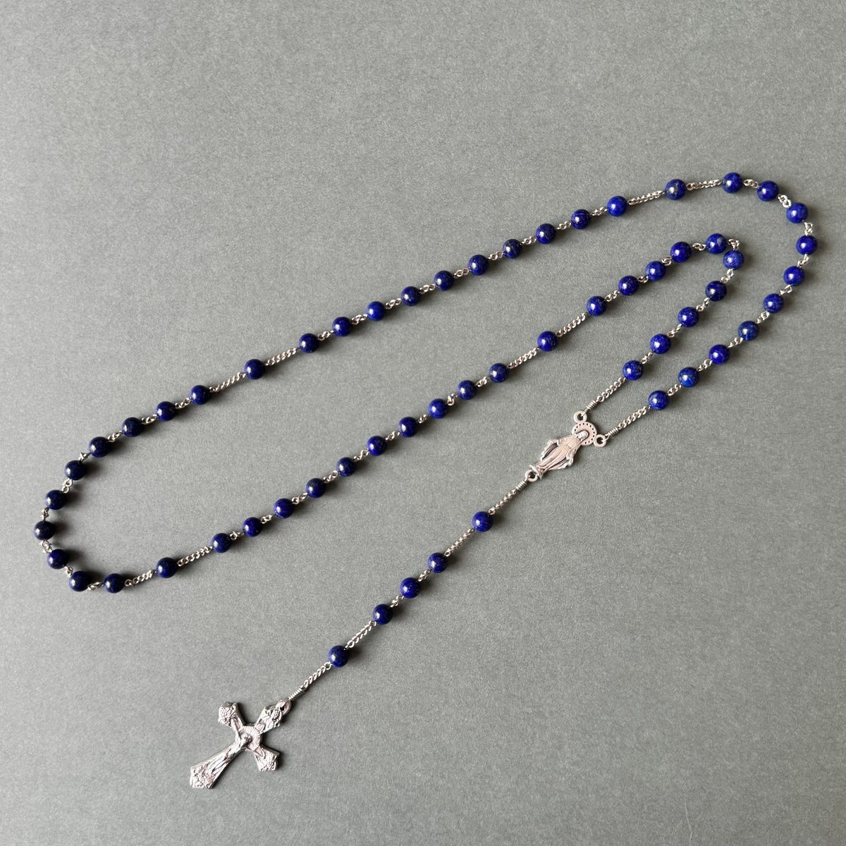 12の星の冠のマリア様＊ラピスラズリのロザリオ | 長崎編みロザリオ