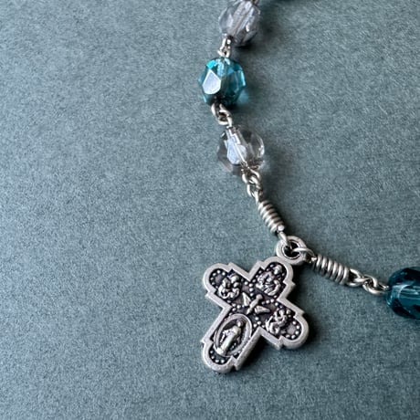 ＊クロスまたは不思議のメダイ＊チェコガラスのロザリオブレスレット