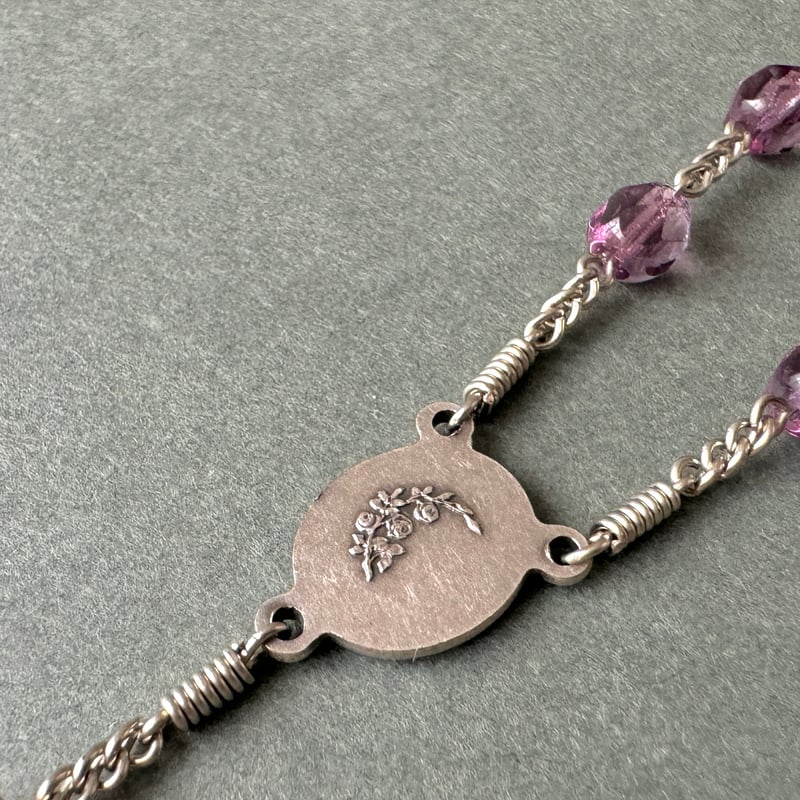 横顔のマリア様とトリニティのクロス＊チェコガラスの1連