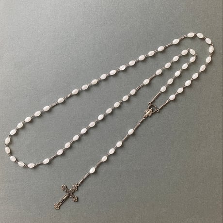 ＊平和と祈りをつなぐ＊ナツメビーズの5連ロザリオ（限定1本）