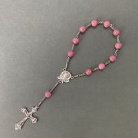 ＊薔薇とルルドのメダイ＊ロードナイト（薔薇輝石）の1連ロザリオ