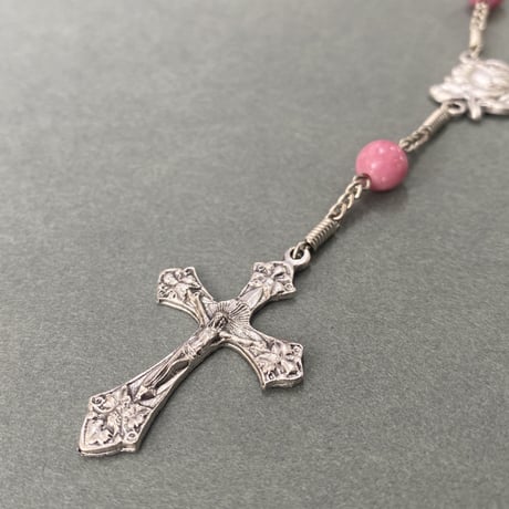 ＊薔薇とルルドのメダイ＊ロードナイト（薔薇輝石）の1連ロザリオ