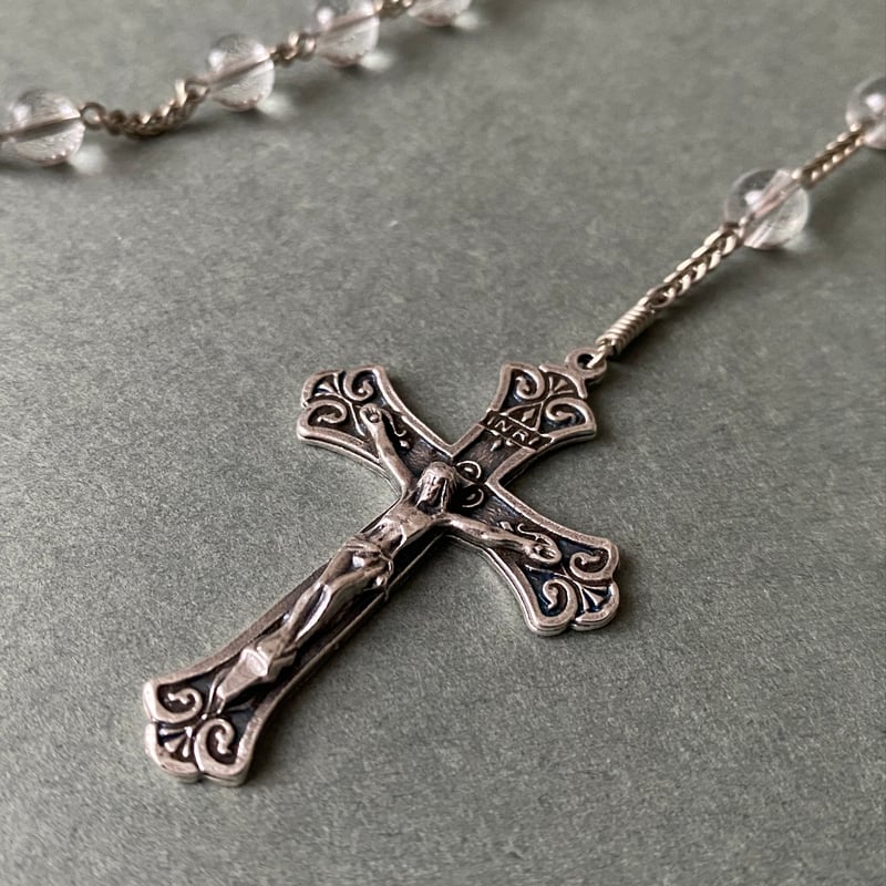 不思議のメダイと天使＊天然水晶のロザリオ | 長崎編みロザリオ HANA