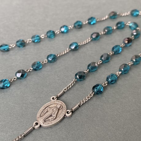 ＊不思議のメダイ＊チェコガラスのロザリオ＊アクアマリン・ヴァレンチニット