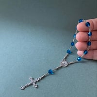 ＊天使と不思議のメダイ＊チェコガラスの1連ロザリオ（カプリブルー）