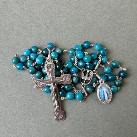 ＊聖霊との不思議のメダイ＊ブルーアパタイトの5連ロザリオ